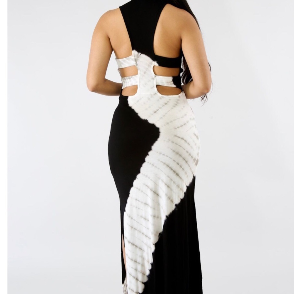 Dress - Picture 4 of 4